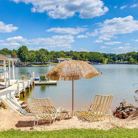 Smith Mountain Lake Retreat With Private Beach! Huddleston Exterior foto