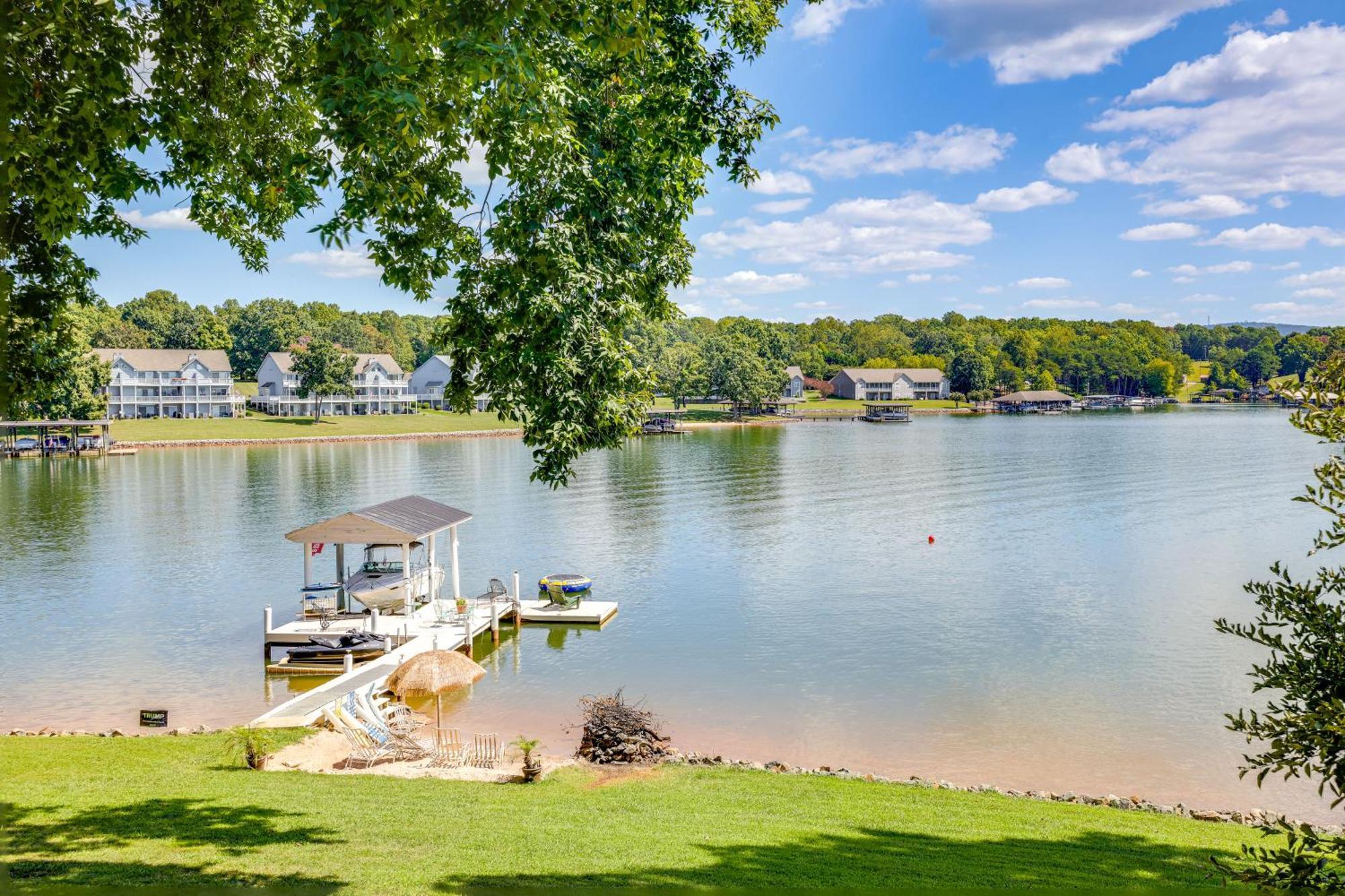 Smith Mountain Lake Retreat With Private Beach! Huddleston Exterior foto